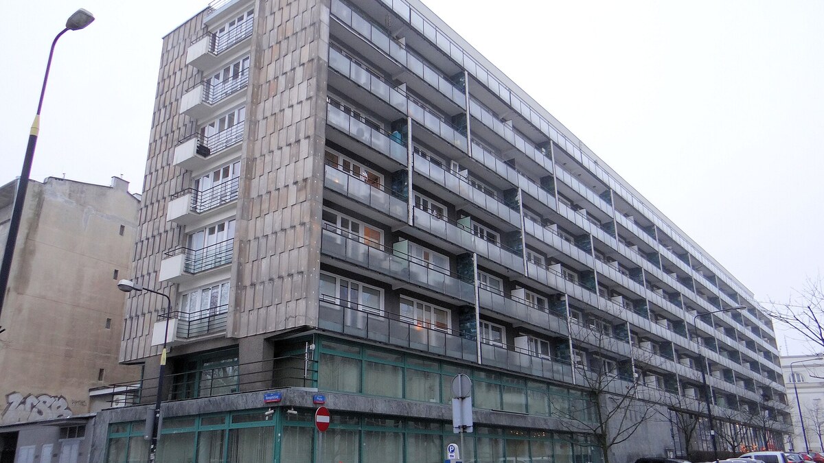 Façade d’immeuble résidentiel pour illustrer une clause d’habitation bourgeoise